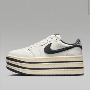 Air Jordan 1 Triple Stack